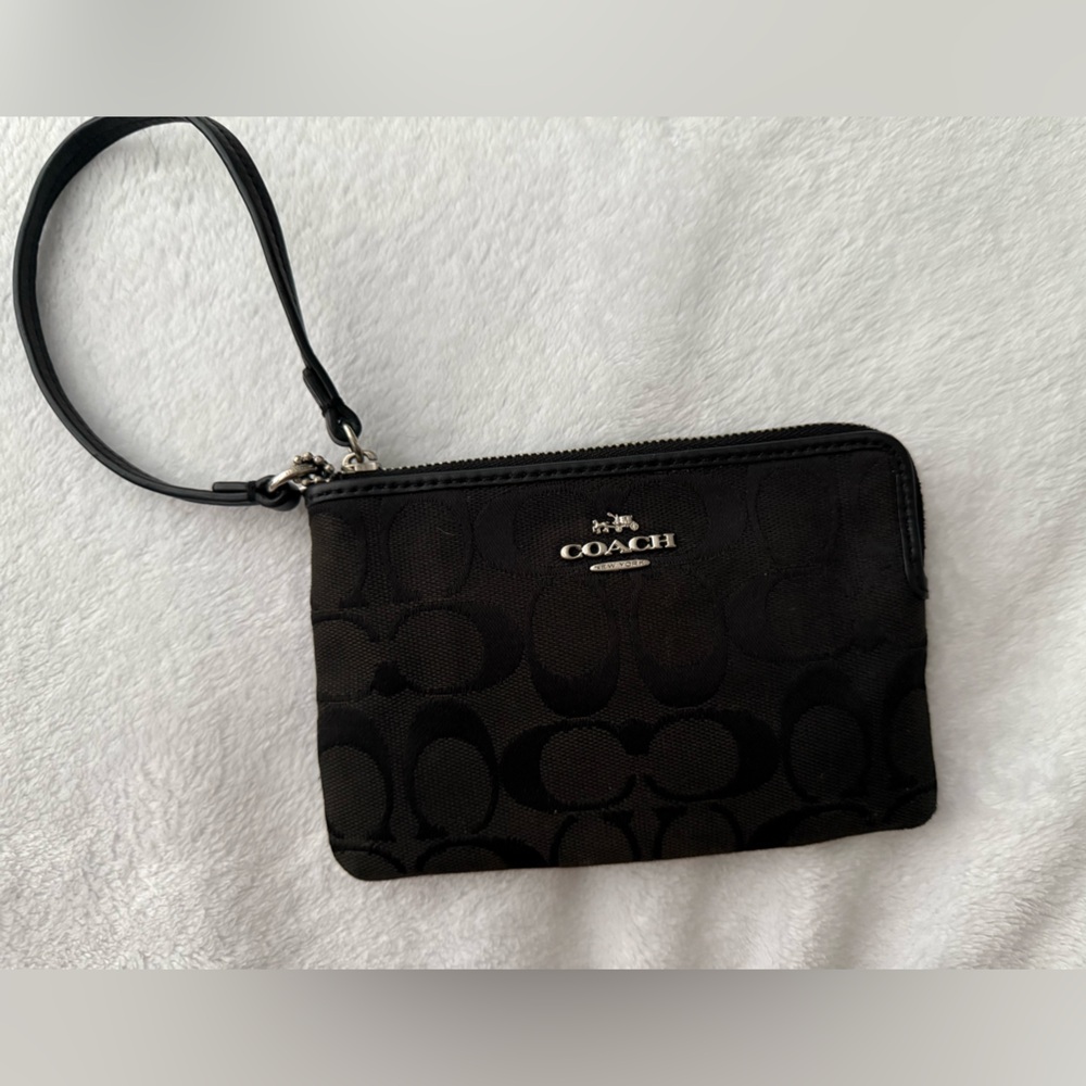 Coach Signature Black Wristlet